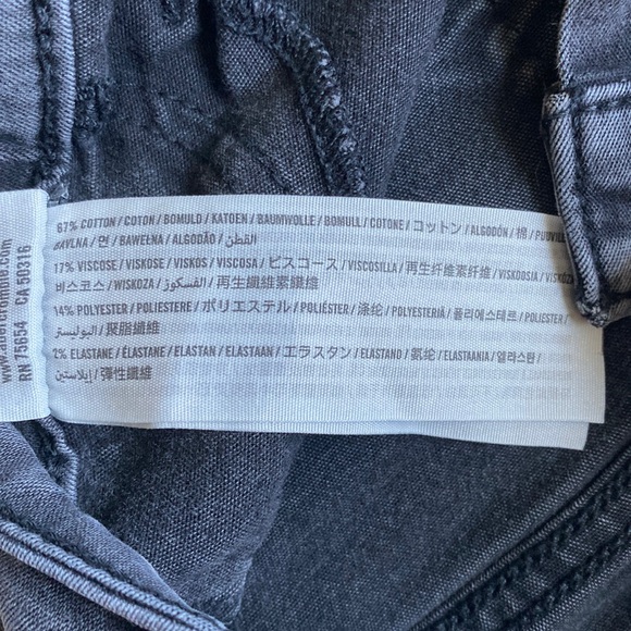 •Hollister• Distressed Skinny Jean Legging - Picture 15 of 15